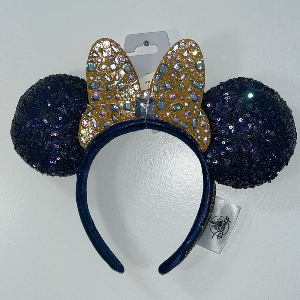 Disney’s 50th Anniversary Limited Edition Ears💙💛